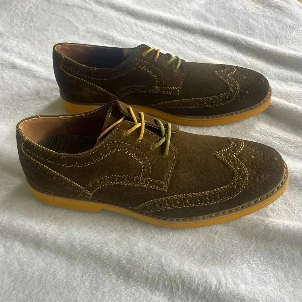 GBX Grieves Suede Men's Wingtip Oxfords - Sienna Gold - Size 9M - NWT
